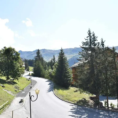 Cosy Avec Balcon, Proche Des Pistes Et Commerces - Meribel - Fr-1-180-567 Apartment
